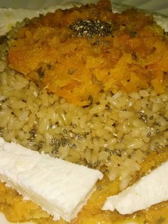 Una foto de Arroz con verduras y semillas