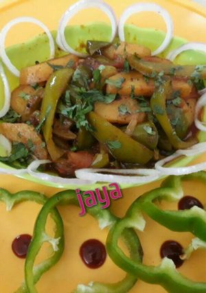 A picture of Potato Capsicum Bhaji.