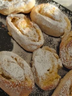 Vaníliás túrókrémmel töltött csiga gluténmentesen recept fotója