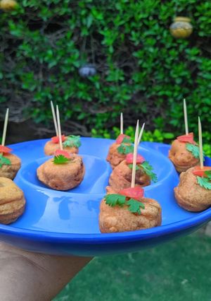 A picture of Aloo pakora balls /Aloo vara/batata vara.