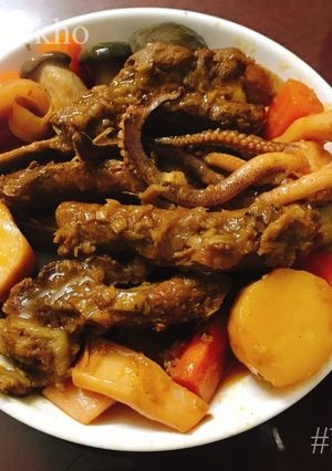 Hình của món Sườn bò kho củ quả.