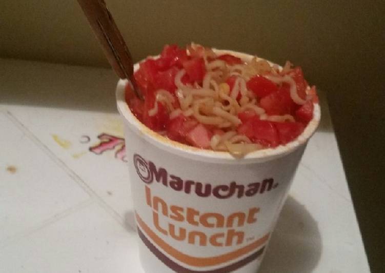 Maruchan con jitomate