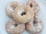 Gambar donat gula halus