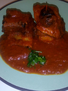 A picture of Short ribs sauce.