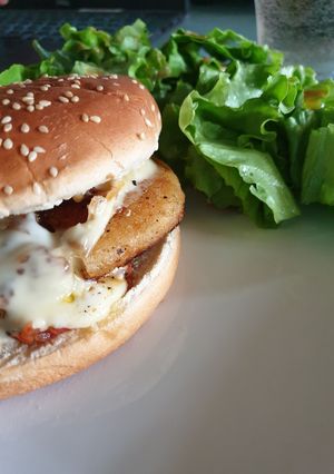 Une photo de Burger de poulet pané