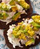 Avocado breakfast tapa
