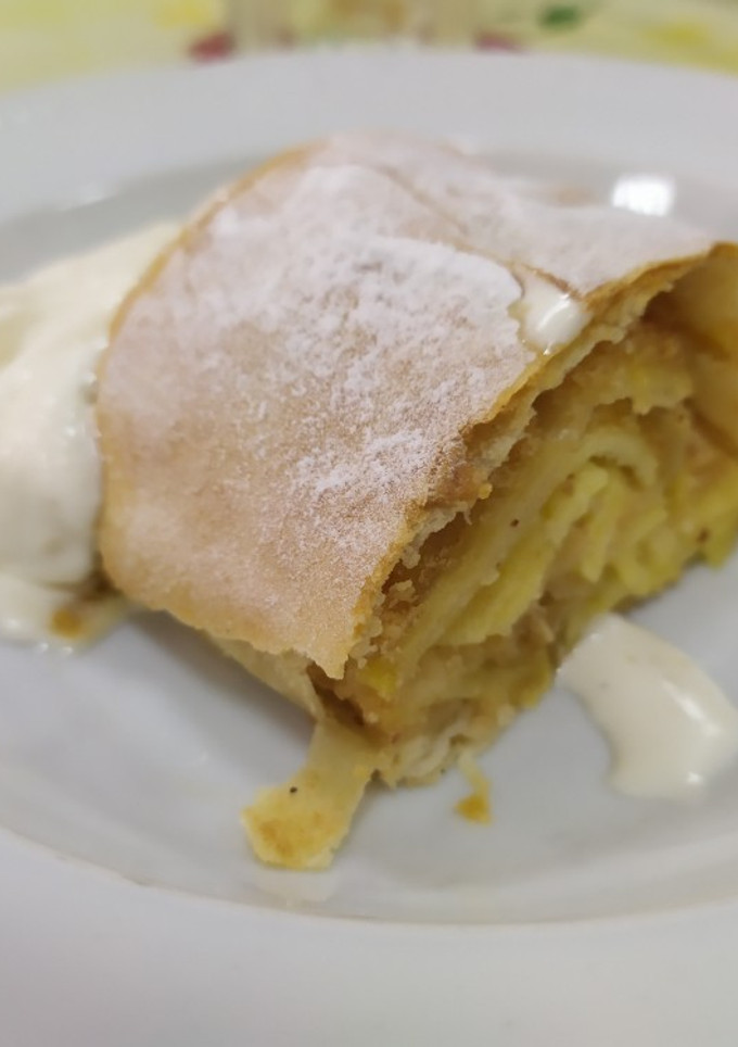 Una foto de Apfelstrudel