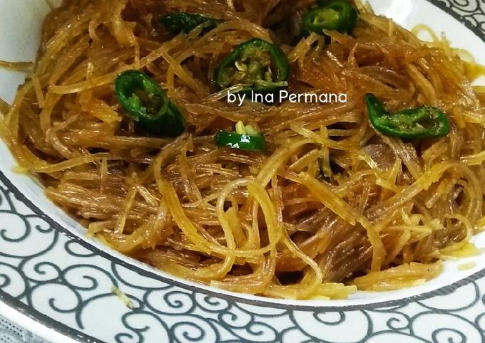Cara Gampang Membuat Tumis soun cabe ijo, Bisa Manjain Lidah