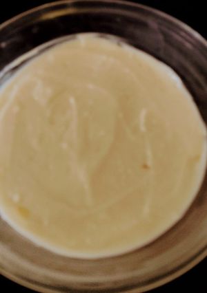 জাফরানি শ্রীখন্ড(Jafrani sreekhand recipe in Bengali) রেসিপির প্রধান ছবি