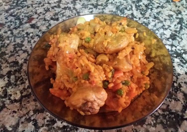 Paella de pollo y verduras (muy muy sencilla)