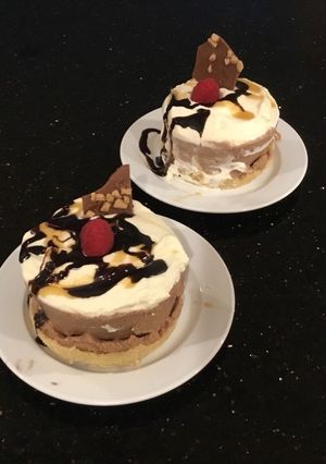 A picture of Salted Caramel Truffle Induvidual Cream Tarts.