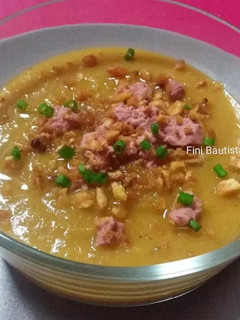 Una foto de Crema de chirivía con paté
