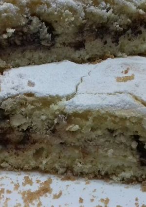 Una foto de Torta rellena de ricota y chocolate