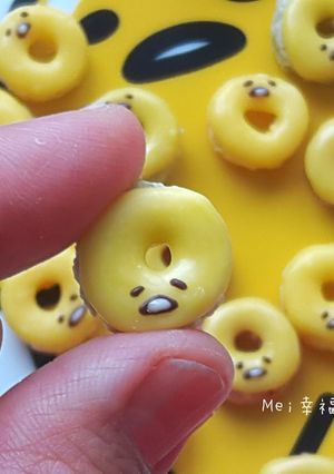【用脆圈圈做迷你蛋黃哥甜甜圈】 的食譜成品照片