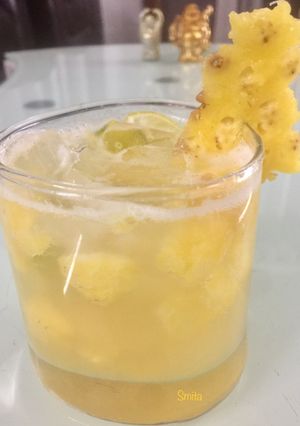 A picture of Pineapple Punch(Non alcoholic version).