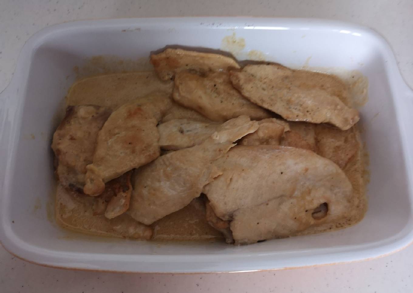 Filetes de pechuga de pollo con nata