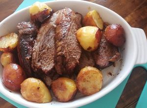 Una foto de Punta ganso al horno con Papas doradas