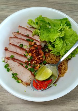 Hình của món Hủ tiếu khô xá xíu.
