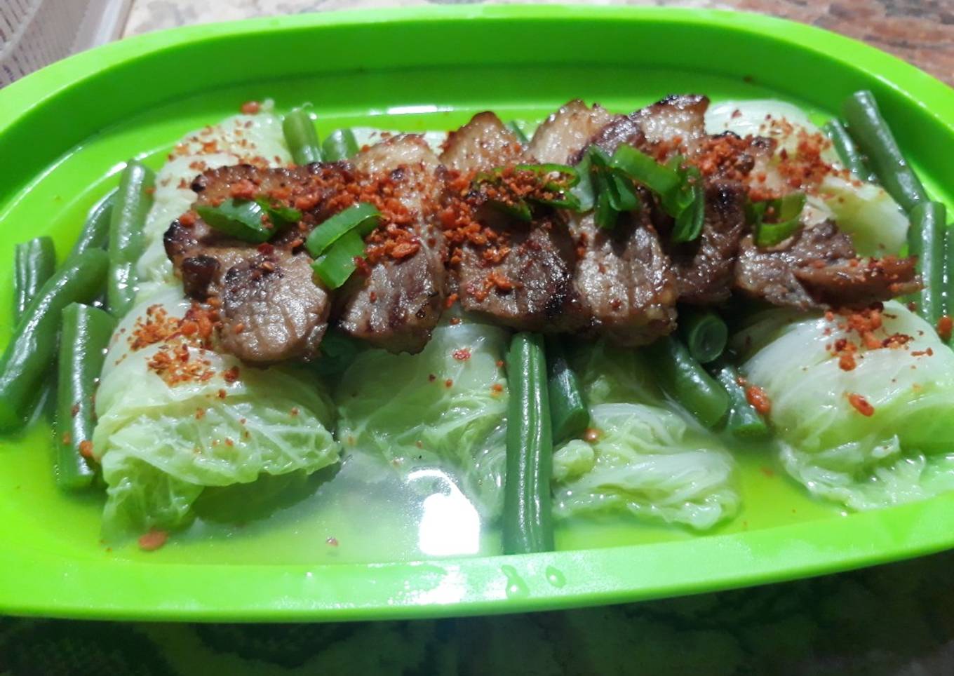 Sawi putih rebus (edisi non halal)