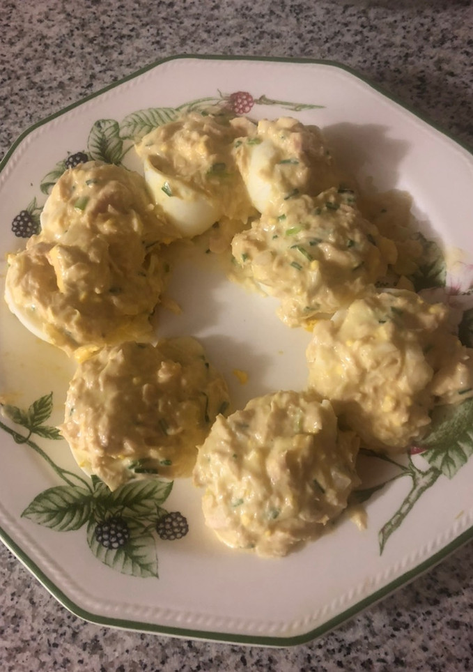 Una foto de Huevos rellenos