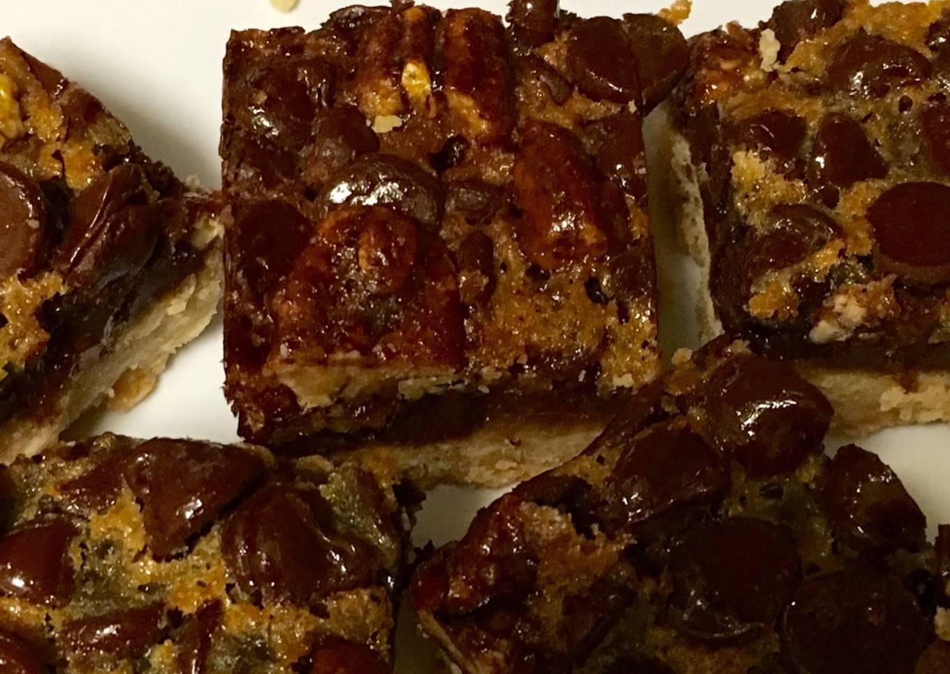 Chocolate Praline Pecan Bars