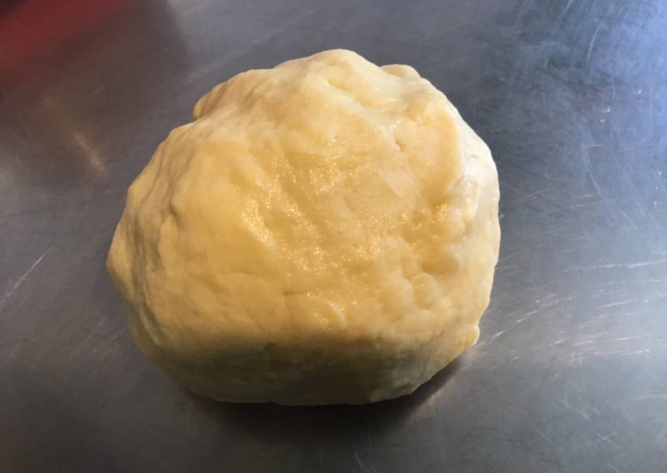 Pâte brisée à la poire (avec sirop de poires du jardin)