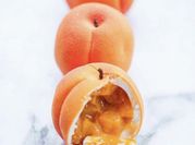 Una foto de fruta con hueso