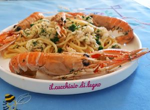 Foto di Spaghetti con gli scampi in bianco