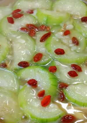 枸杞雞汁燴絲瓜 的食譜成品照片