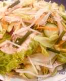 Salad lườn gà của họ