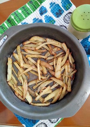 A picture of Baked french fries.