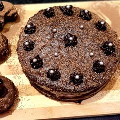 A picture of Decedent cake.