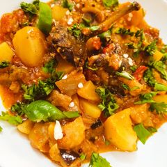 A picture of Aloo Baingan.