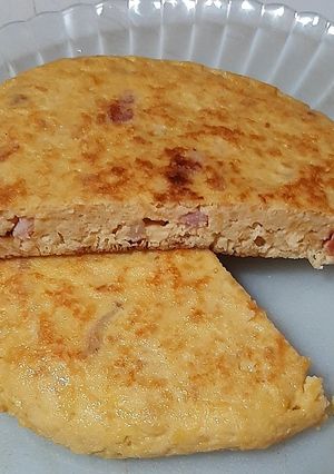 Foto principal de Tortillita de garbanzos y bacon