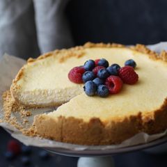 A picture of Yogurt cheesecake.