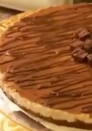 صورة لوصفة تشيز كيك شوكولاتة مارس