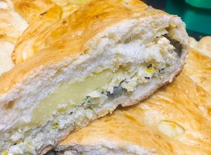 Una foto de Empanada arrollada de ricota, verdeos y muzzarella (2) 🤗❤️👏