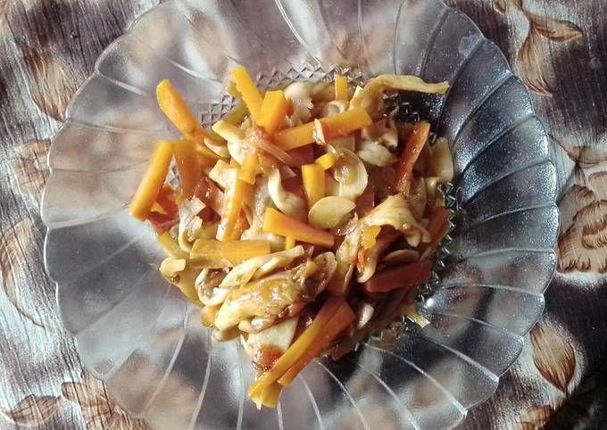 Resep Tumis Jamur Tiram Dan Wortel Oleh Sriatyningtyas Cookpad 1171