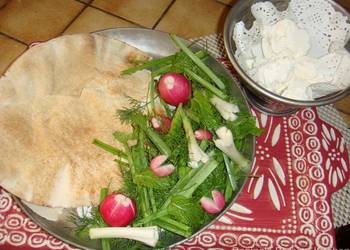 How to Prepare Yummy Persian fresh herbs salad