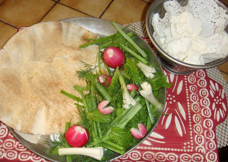 Recipe of Delicious Persian fresh herbs salad