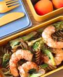 Nui Xào Tôm & Bông Cải Xanh