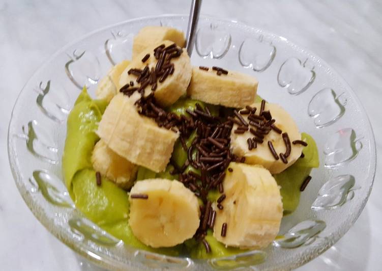 Recipe of Speedy Banana Avocado cream