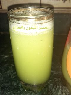 صورة لوصفة عصير الليمون بالنعناع المنعش