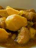 Tintorera, huevos y papas