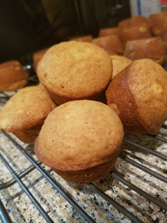 A picture of Mom's Banana Bread.