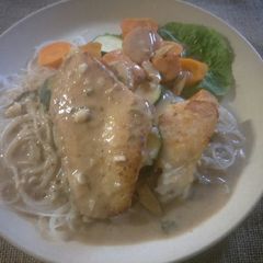Pan fried fish fillet with green curry sauce A picture of Pan fried fish fillet with green curry sauce.