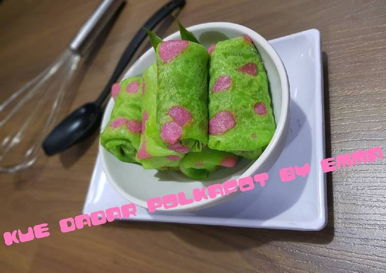 Kue dadar polkadot