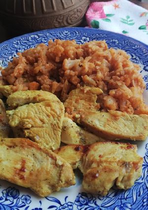 Foto principal de Pechuga de pollo al curry con coliflor al pimentón 🏵️