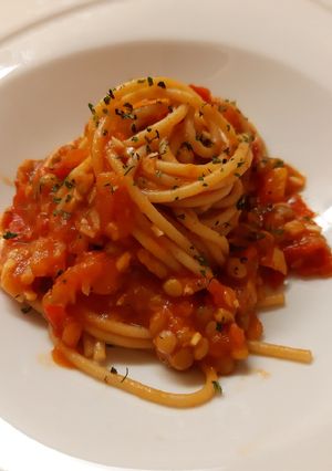 Hình của món Mỳ ý Bolognese đậu lăng.