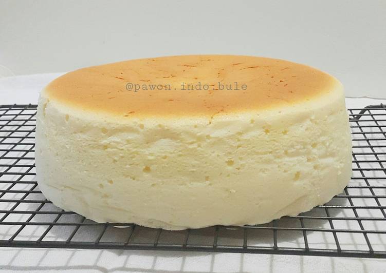 Steps to Make Super Quick Homemade Fluffy Jiggly Japanese Cheesecake (Egg Whites)